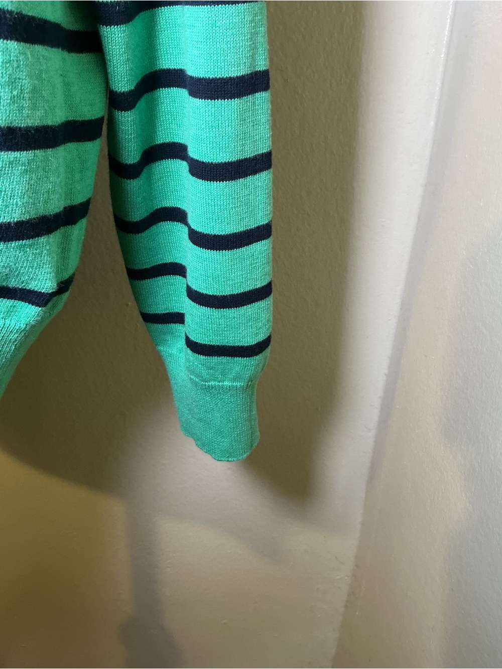 British Khaki Teal and Black Striped V-Neck Sweater Size L - Picture 5 of 7